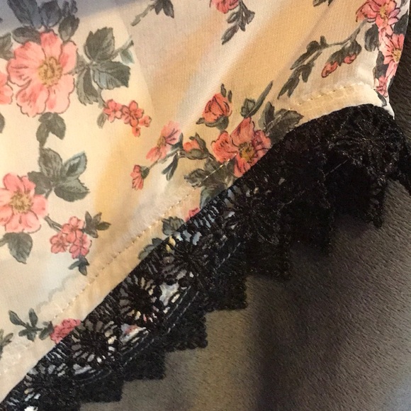 Audrey floral plunge romper. MAKE OFFERS - Picture 2 of 2